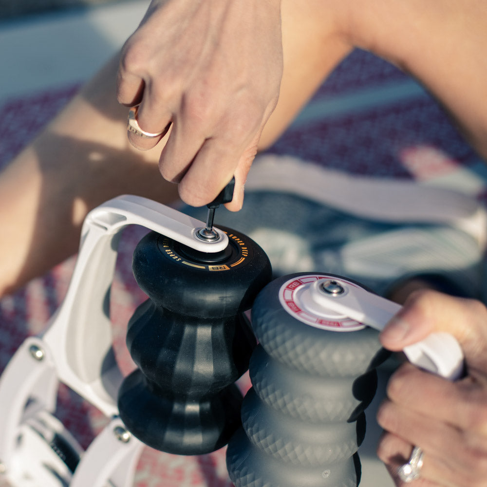 Recovery plus Pistolet de massage Roller Go Line Argenté Smashinn Recovery plus Pistolet de massage Roller Go Line Argenté Smashinn