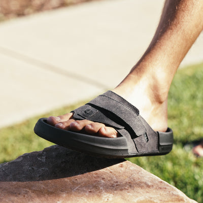 Solace™ Men's Flipflop